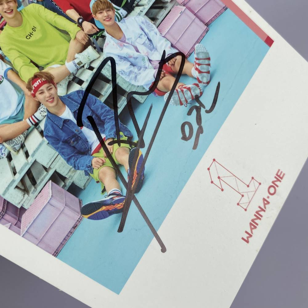 WANNA ONE WOOJIN SIGNED 1ST MINI ALBUM 'TO BE ONE' PINK VERSION